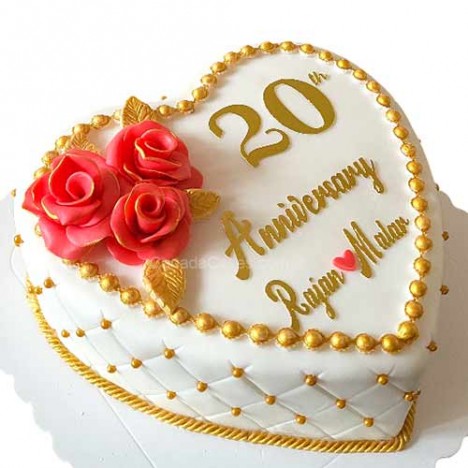 Goldin Anniversary Cake