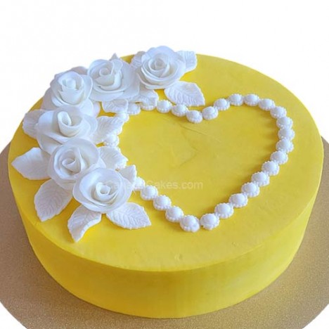 Yellow Rose Cake 